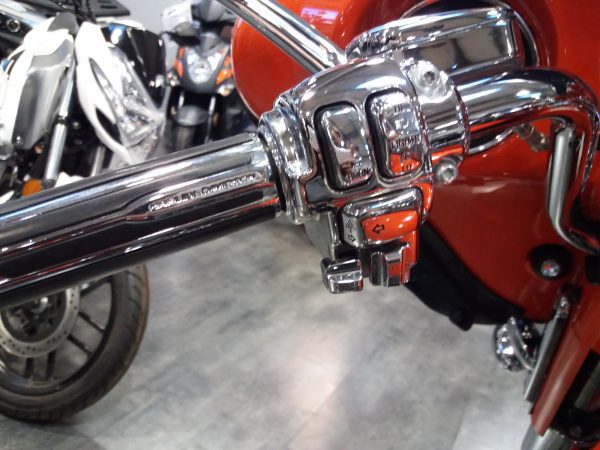 HARLEY DAVIDSON ELECTRA GLIDE ULTRA CLASSIC CVO – Image 10