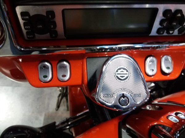 HARLEY DAVIDSON ELECTRA GLIDE ULTRA CLASSIC CVO – Image 12