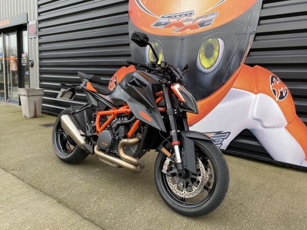 KTM 1290 SUPER DUKE R  BLACK  2020 – Image 3