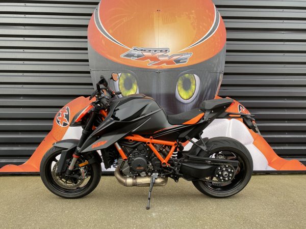 KTM 1290 SUPER DUKE R  BLACK  2020 – Image 6