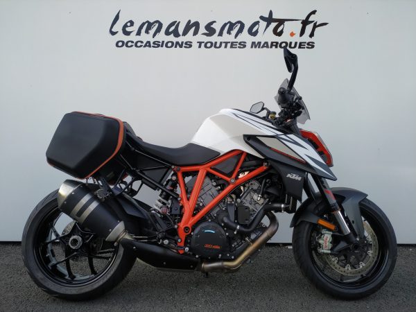 KTM SUPER DUKE 1290 R 1ERE MAIN 3500 KM