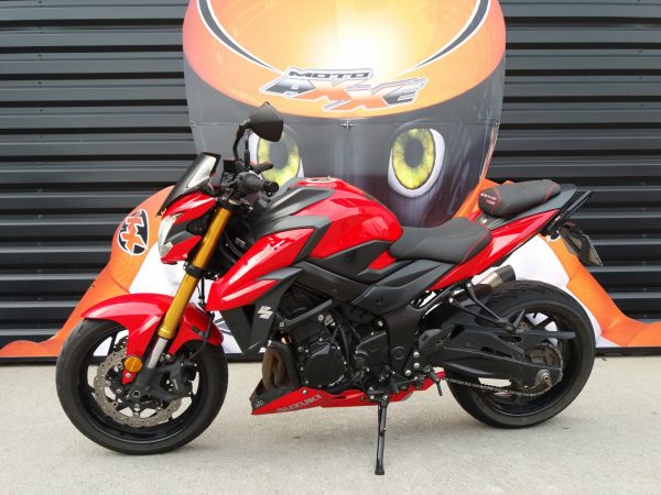 SUZUKI GSXS 750