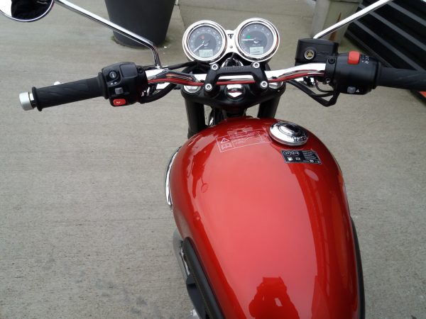 TRIUMPH T 100 – Image 9