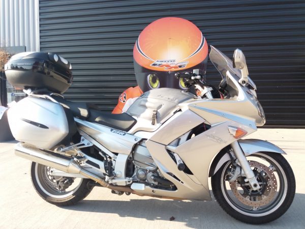 YAMAHA FJR 1300 ABS – Image 8