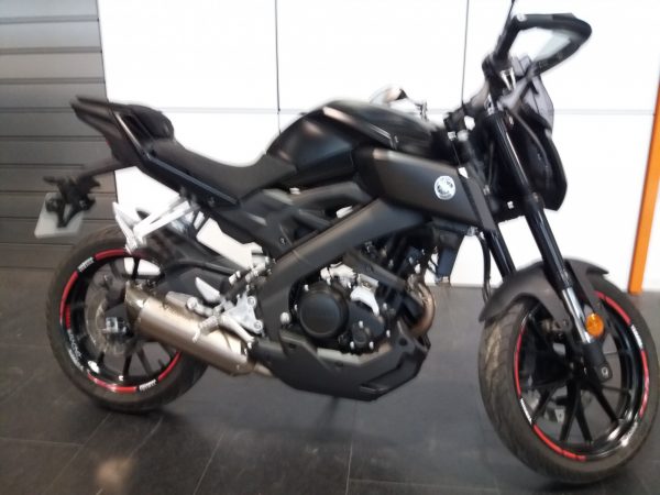 YAMAHA MT-125 ABS