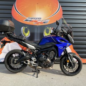 YAMAHA TRACER 900    1ERE MAIN