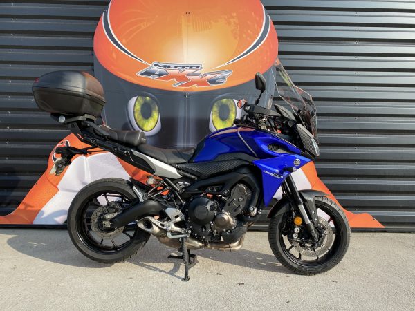 YAMAHA TRACER 900    1ERE MAIN