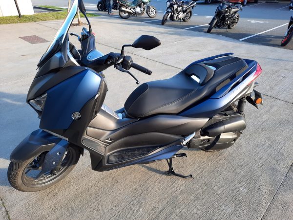 YAMAHA XMAX 125