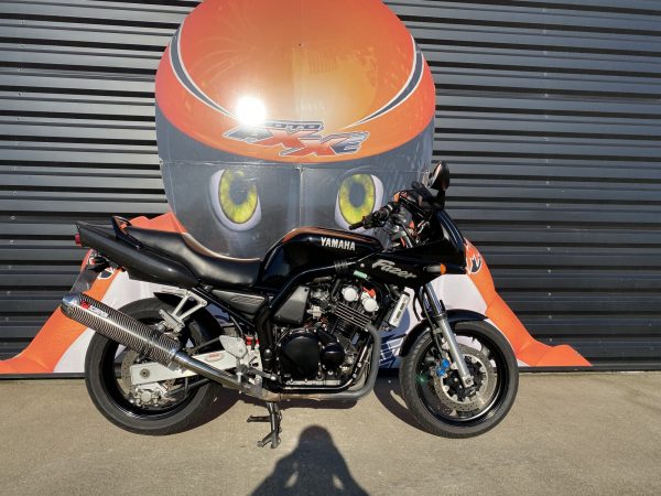 YAMAHA FZS FAZER