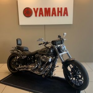 HARLEY DAVIDSON SOFTTAIL BREAKOUT 1690
