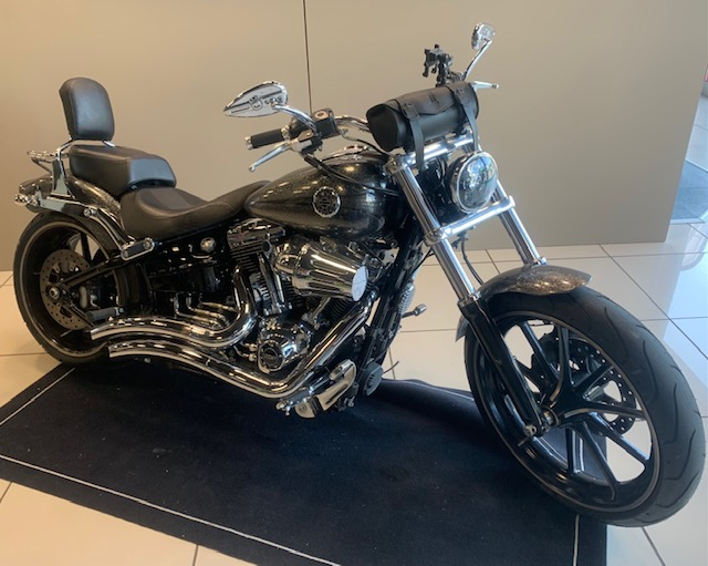 HARLEY DAVIDSON SOFTTAIL BREAKOUT 1690 – Image 24