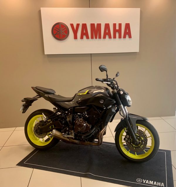 YAMAHA MT-07 (47.5CV)
