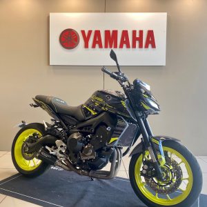 YAMAHA MT-09