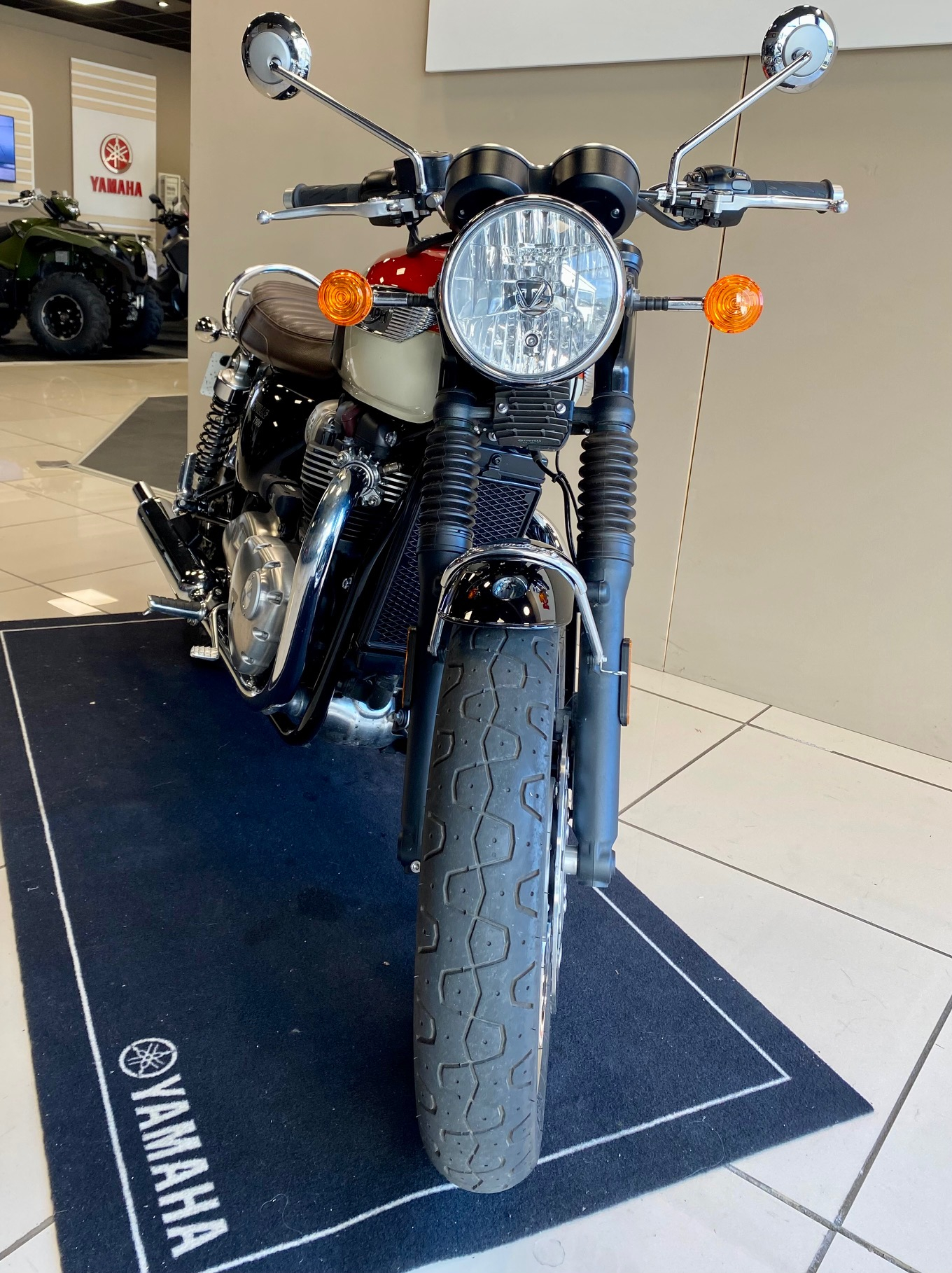 TRIUMPH Bonneville T100 – Image 3