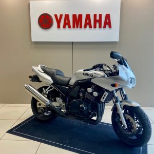 YAMAHA FZ6 600 FAZER