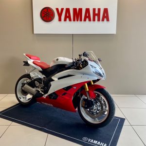 YAMAHA YZF-R6