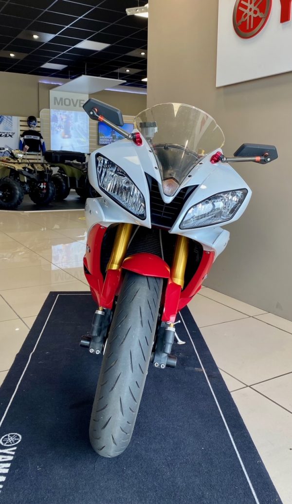 YAMAHA YZF-R6 – Image 4
