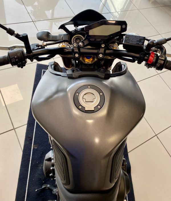 YAMAHA MT-09 – Image 2