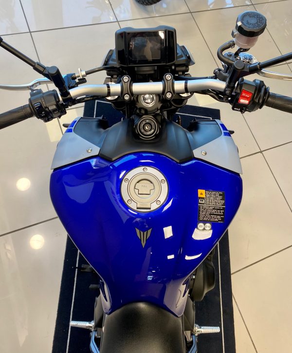 YAMAHA MT-09 – Image 2