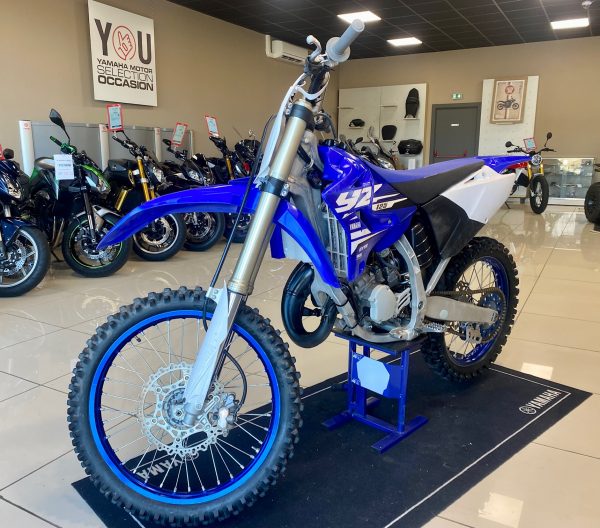 YAMAHA YZ 125 – Image 4
