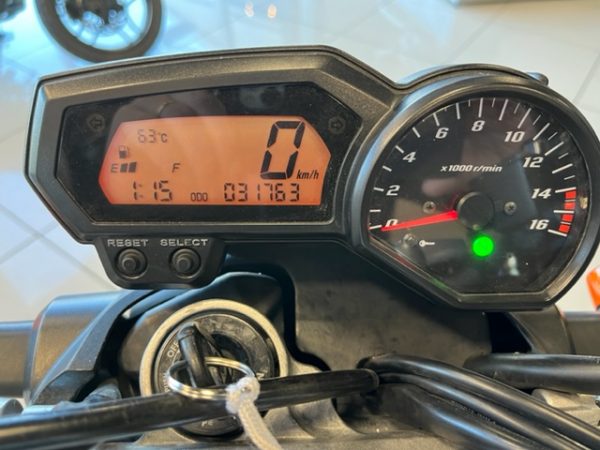 YAMAHA FZ6N (98CV) – Image 4