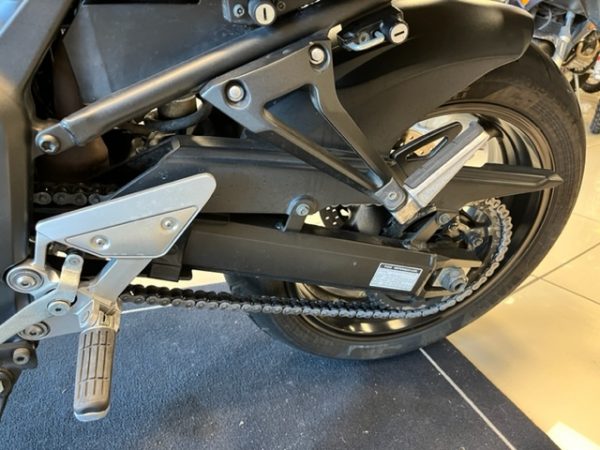 YAMAHA FZ6N (98CV) – Image 7
