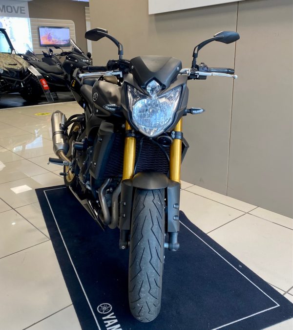 YAMAHA FZ8 R – Image 5