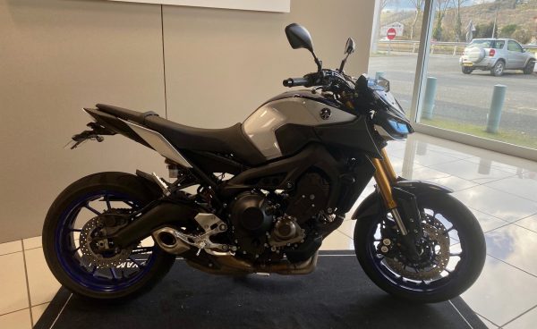 YAMAHA MT-09 SP – Image 5