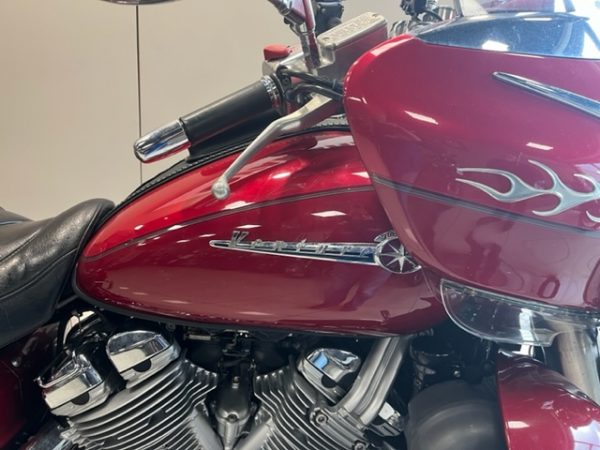 YAMAHA ROYAL STAR VENTURE – Image 11