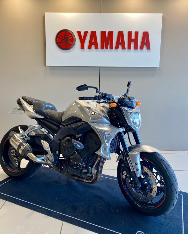 YAMAHA FZ1