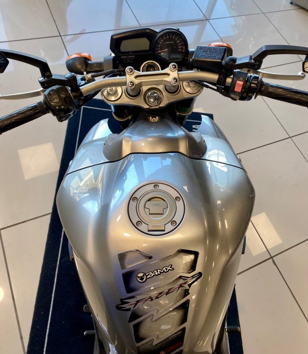 YAMAHA FZ1 – Image 2