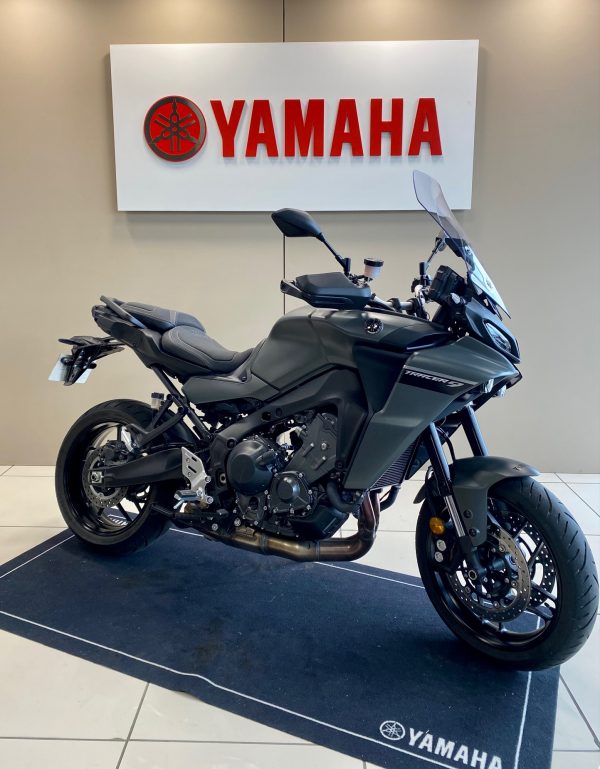 YAMAHA TRACER 9