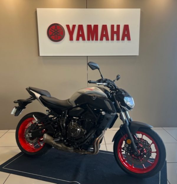 YAMAHA MT-07 (47.5CV)