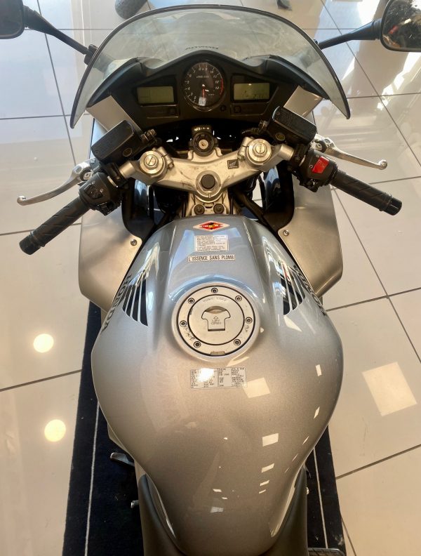 HONDA VFR 800 F – Image 3