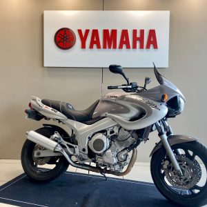 YAMAHA 850 TDM