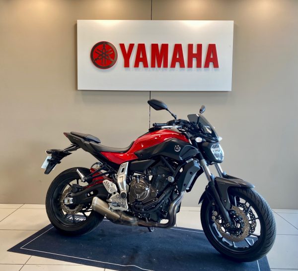 YAMAHA MT-07