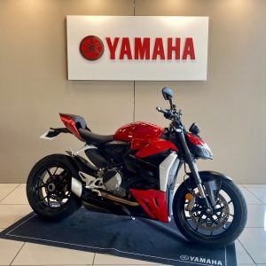 DUCATI STREETFIGHTER V2