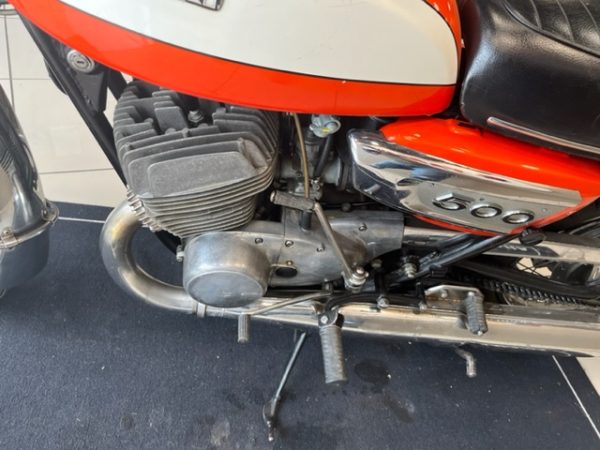 SUZUKI T500 – Image 6