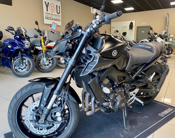 YAMAHA MT-09 – Image 3