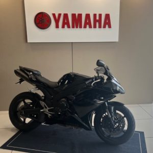 YAMAHA YZF 1000 R1