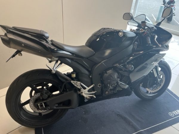 YAMAHA YZF 1000 R1 – Image 2