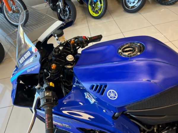 YAMAHA YZF-R7 – Image 5