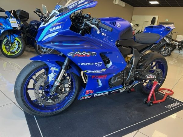 YAMAHA YZF-R7 – Image 11