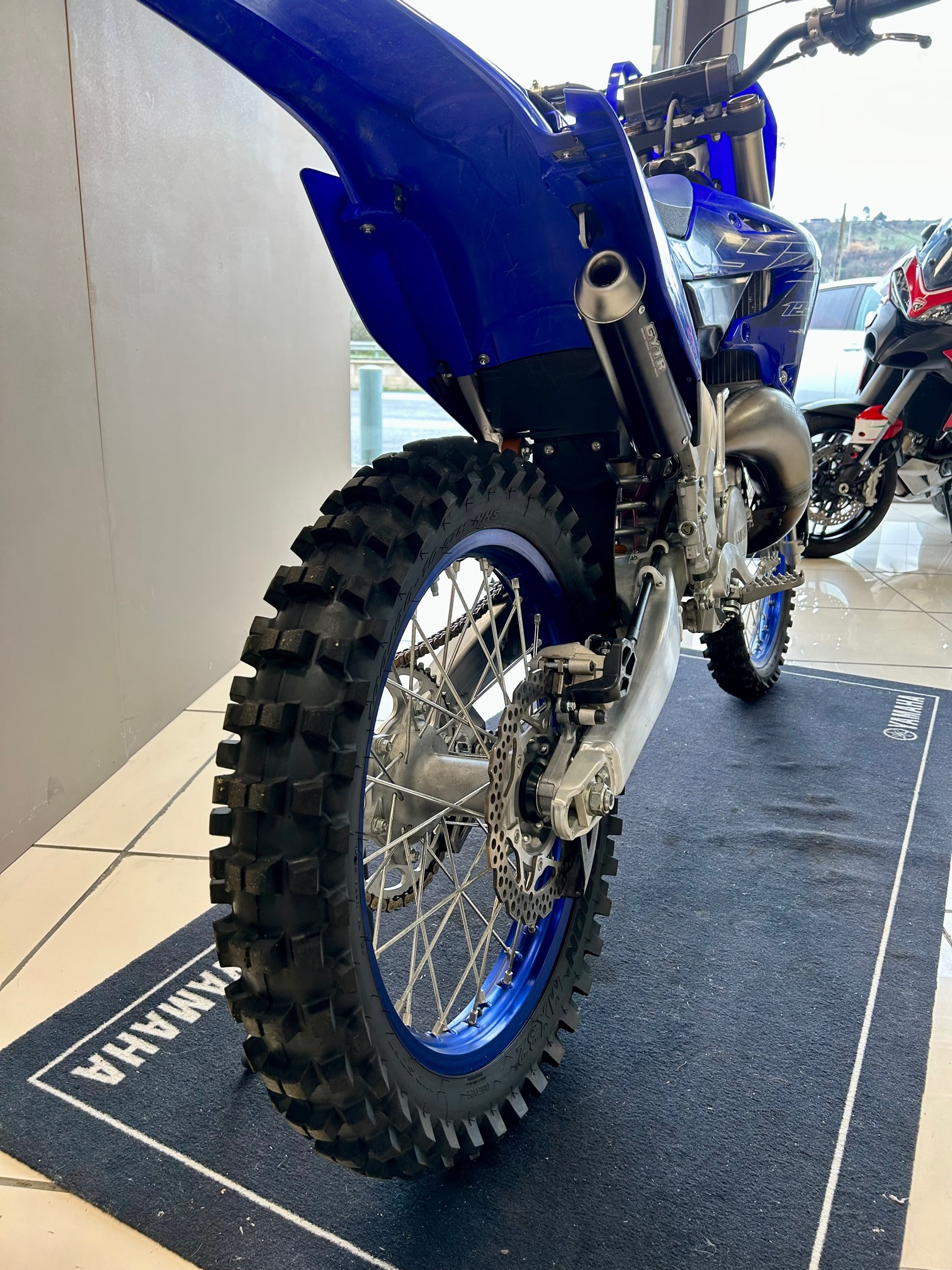 YAMAHA 125 YZ – Image 7