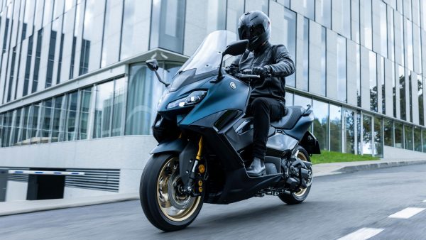 YAMAHA TMAX 560 TECH MAX – Image 3
