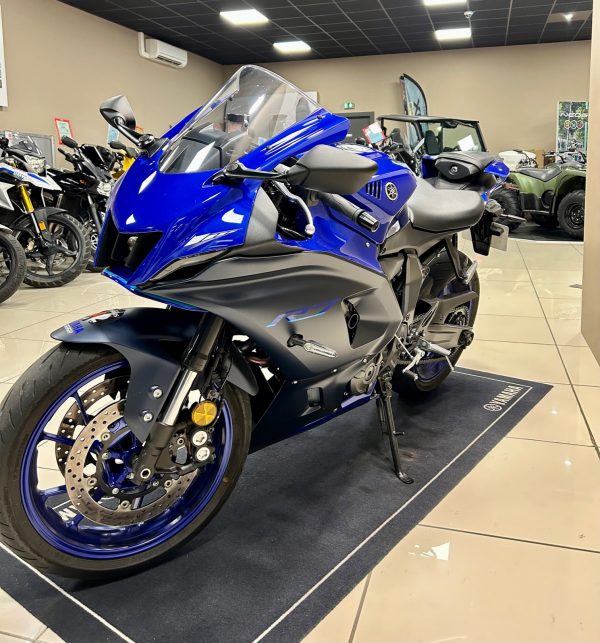YAMAHA YZF-R7 – Image 4