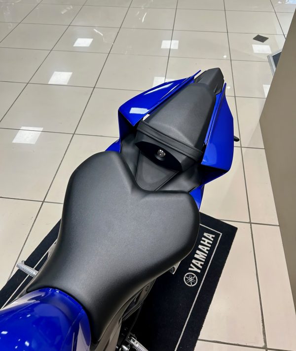 YAMAHA YZF-R7 – Image 5