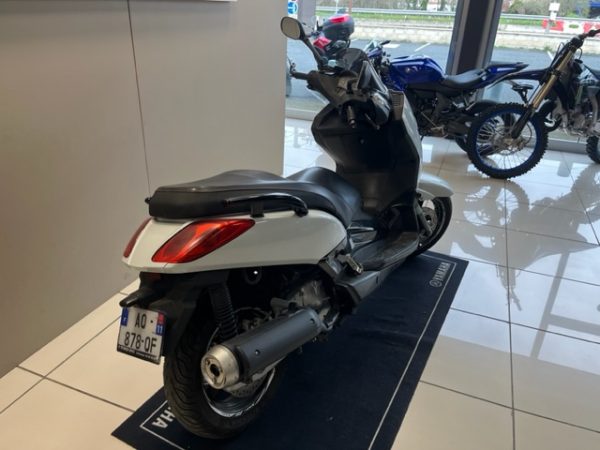 YAMAHA XMAX 125 – Image 5