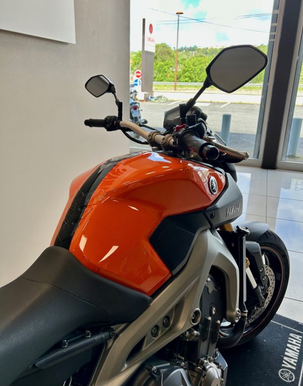 YAMAHA MT-09 – Image 3