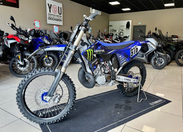 YAMAHA YZ250 – Image 6